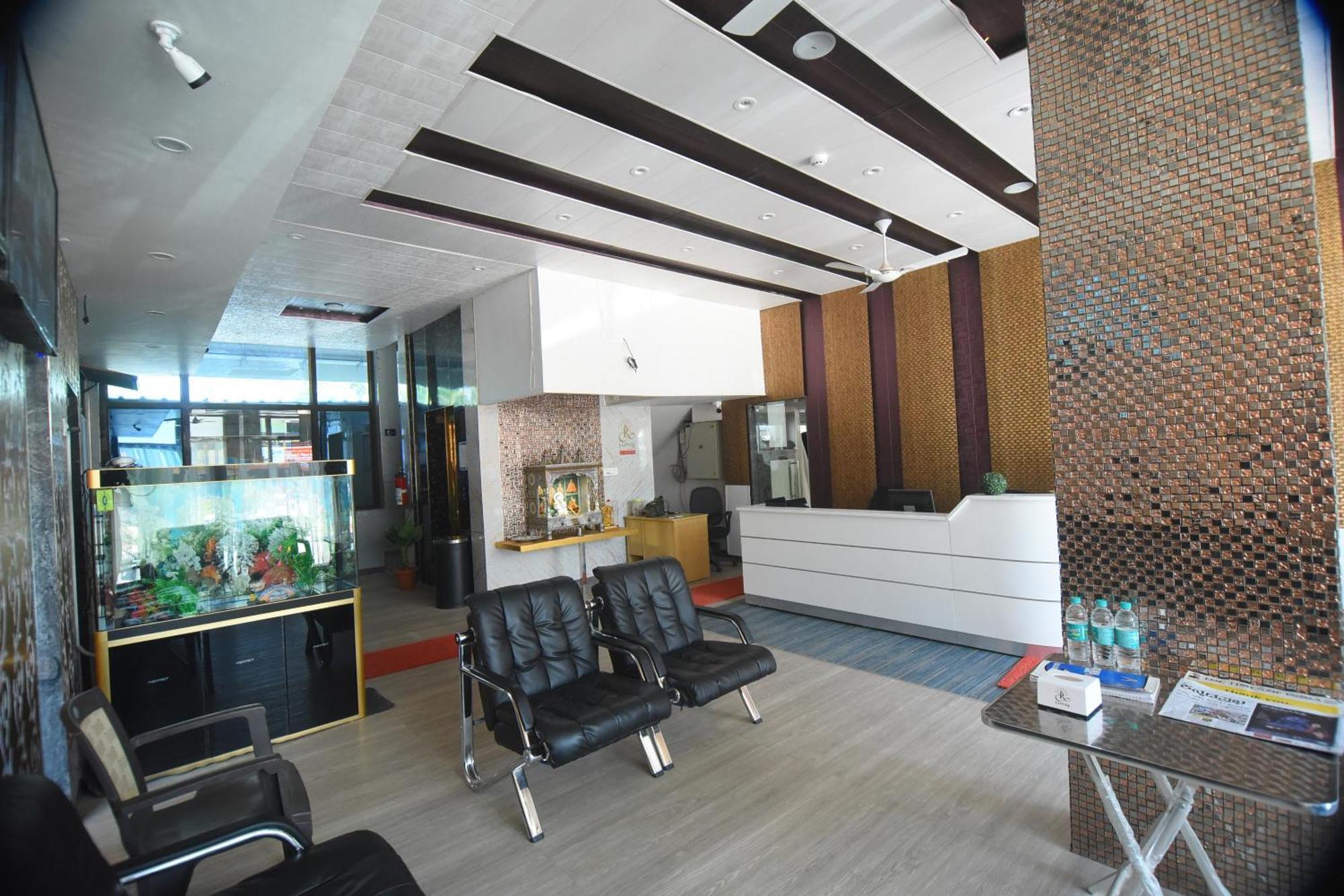 Hotel R Empire Revtree Davanagere Esterno foto