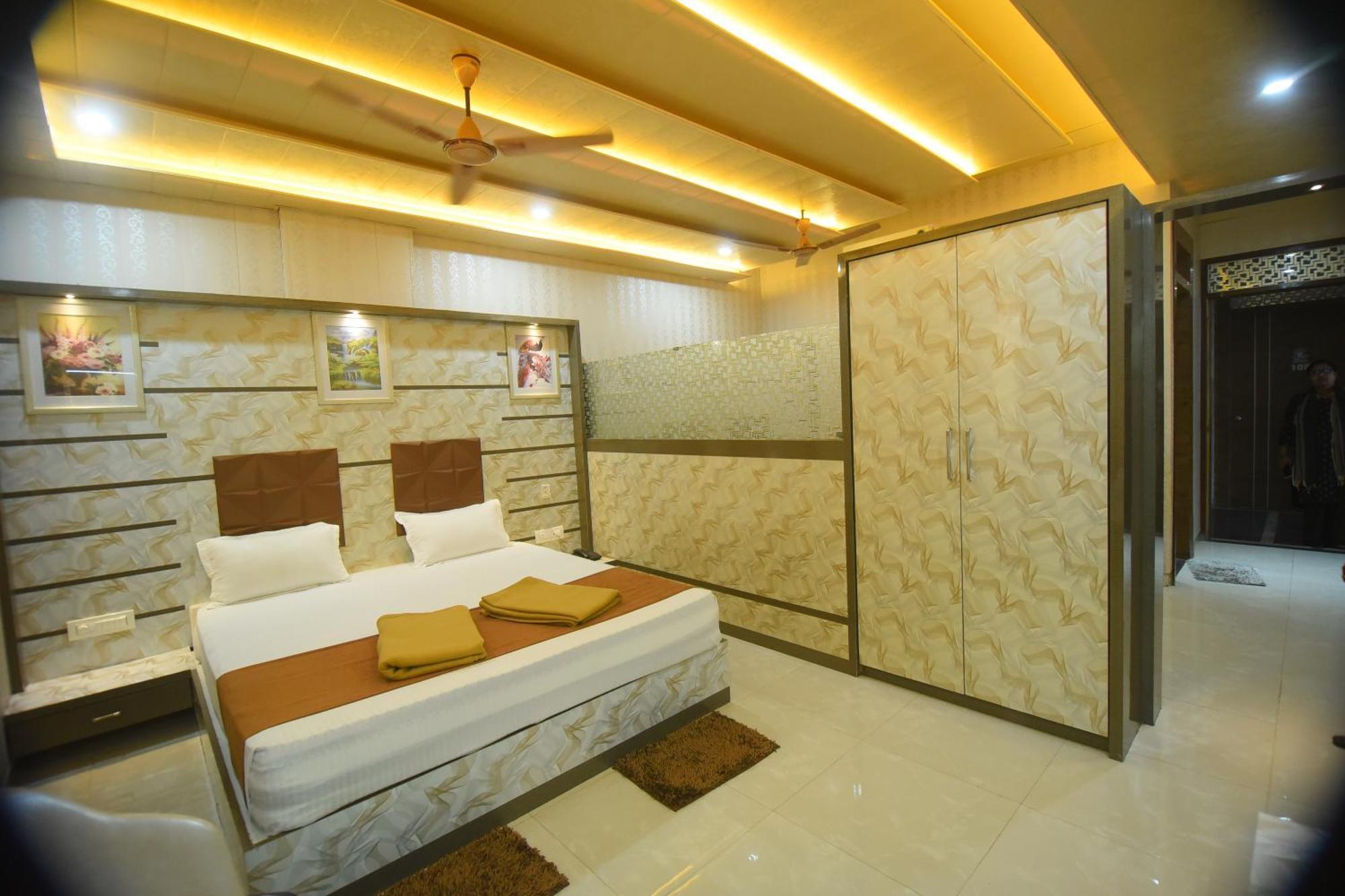 Hotel R Empire Revtree Davanagere Esterno foto