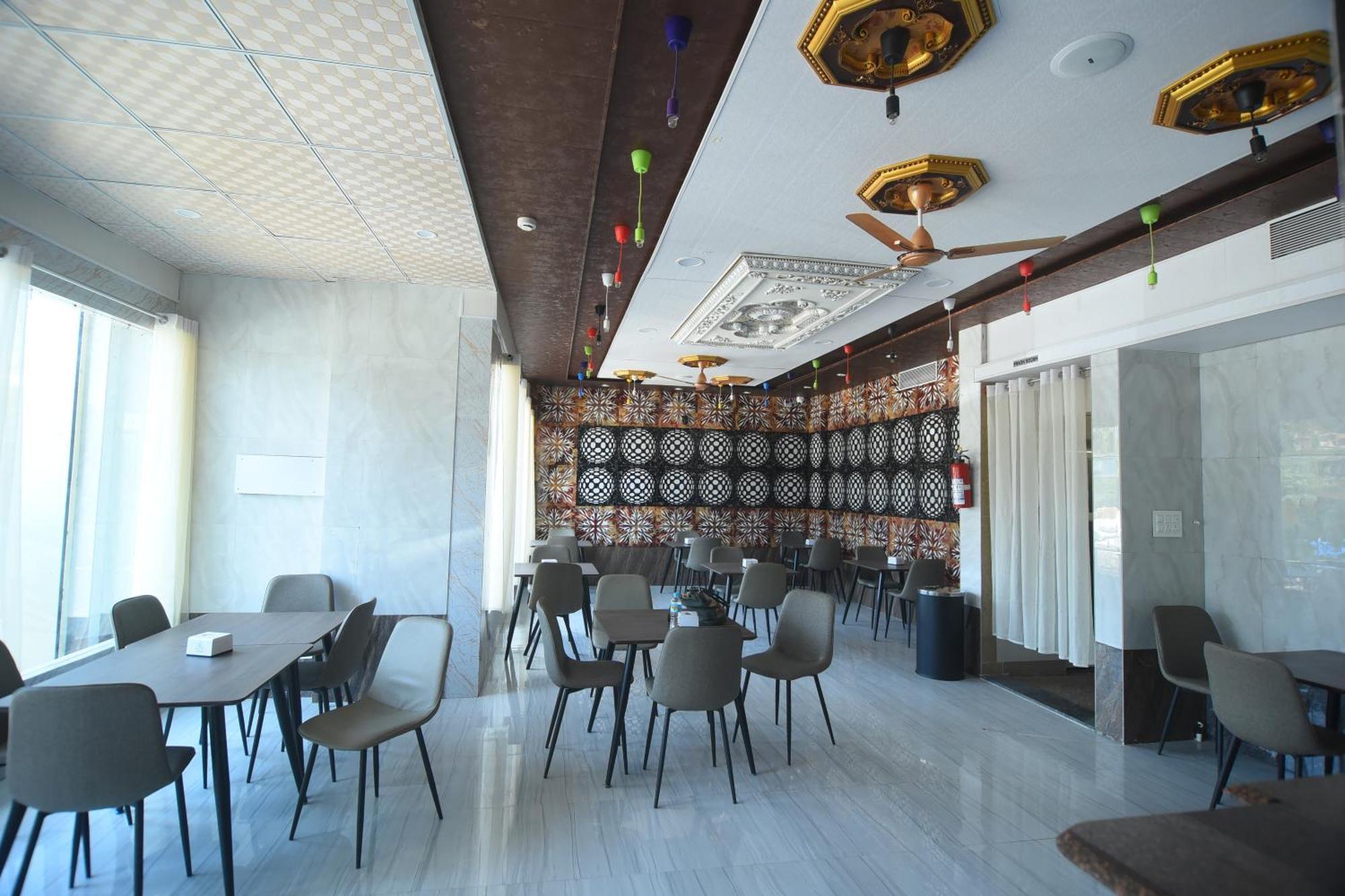 Hotel R Empire Revtree Davanagere Esterno foto