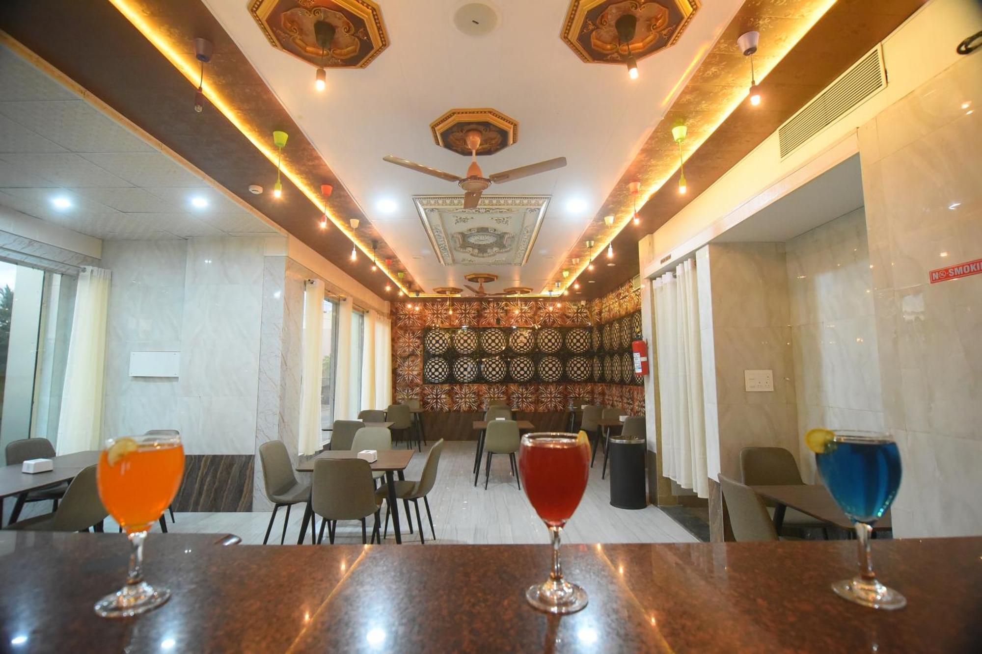 Hotel R Empire Revtree Davanagere Esterno foto
